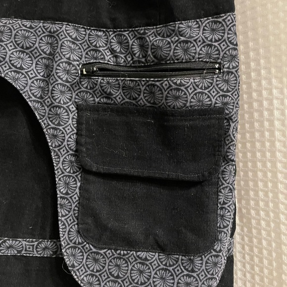 Wrap around skirt with side hip pocket - Picture 7 of 7